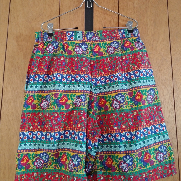 Vintage high-waisted shorts - Picture 2 of 2